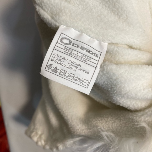 Chaos lux knitted Womens Beige Fur winter hat. - Picture 4 of 5